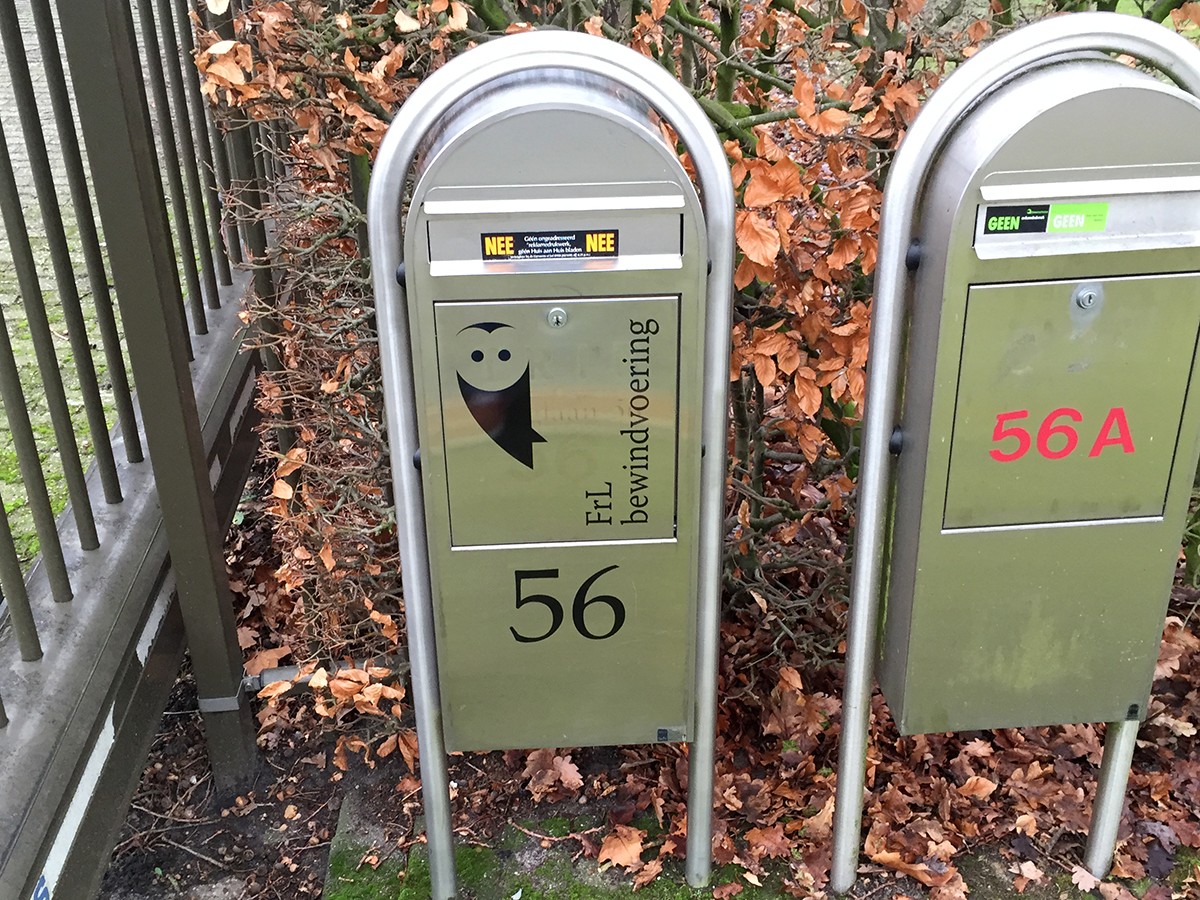 Durf Split Aanbevolen Belettering brievenbus FrL Bewindvoering Drachten - knapwurk Reclame Burgum  Friesland