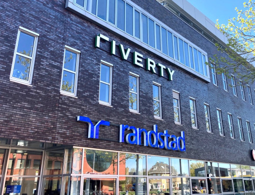 LED logo doosletters lichtreclame RIVERTY Heerenveen, friesland