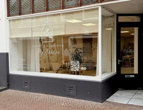 raambelettering reclame folie letters logo by jantine nieuwe oosterstraat leeuwarden friesland